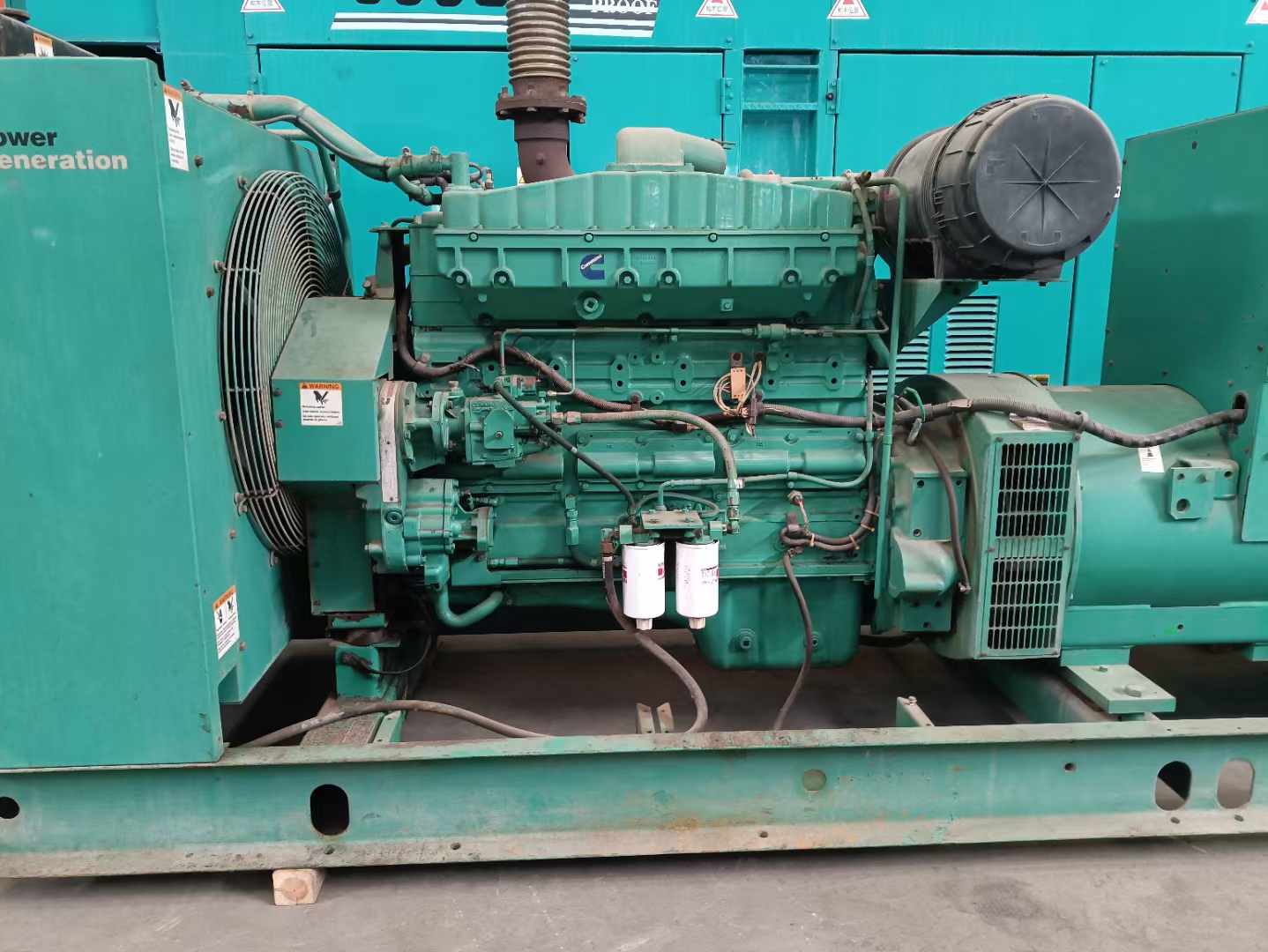 莲池过载会对 600kW 柴油发电机组造成哪些损害？