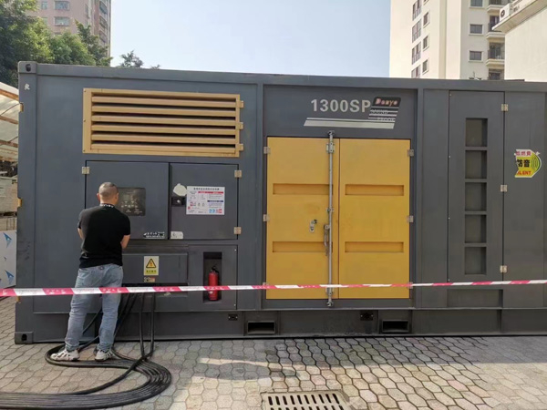 莲池如何根据实际需求选择合适电压和功率的柴油发电机组？