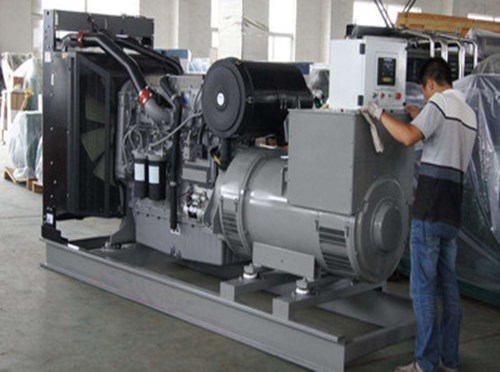 莲池柴油发电机组和储能设备配合使用的案例