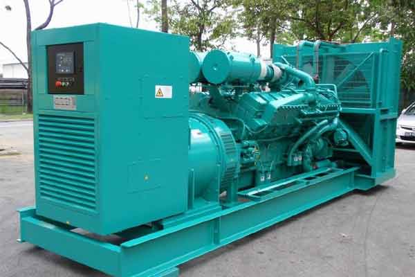 莲池柴油发电机组电压不稳定怎样维修？