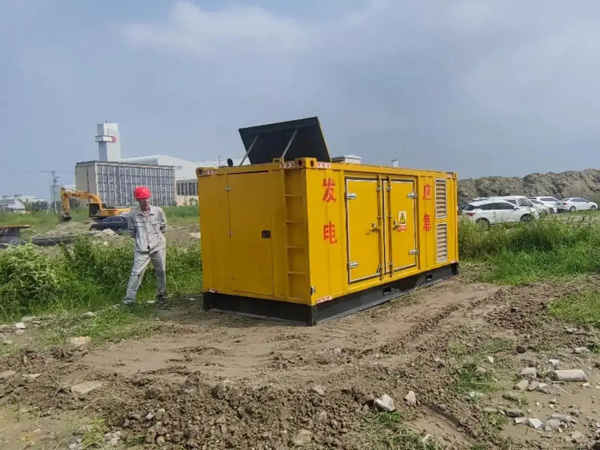 莲池冬季低温环境下，发电机组启动电瓶的容量需求是否会增加？