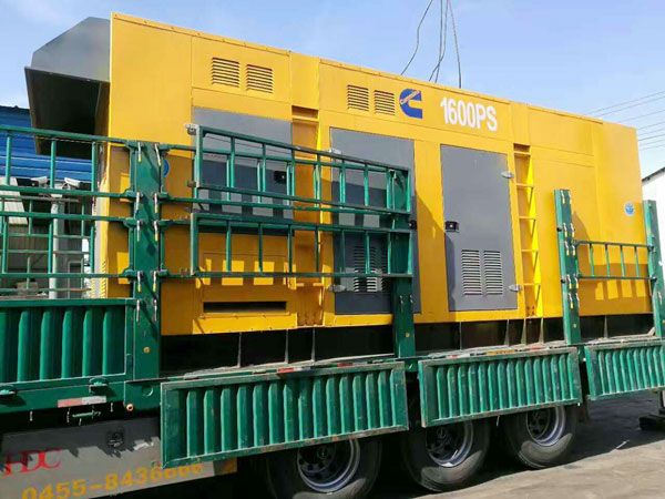 莲池测量水冷式机油散热器密封件尺寸时的注意事项有哪些？