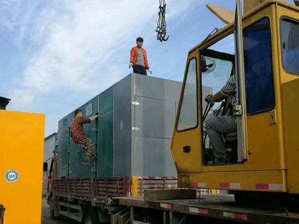 莲池更换水冷式机油散热器密封件的操作流程是怎样的？